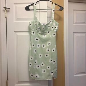 Princess Polly Green and white floral mini dress size 4